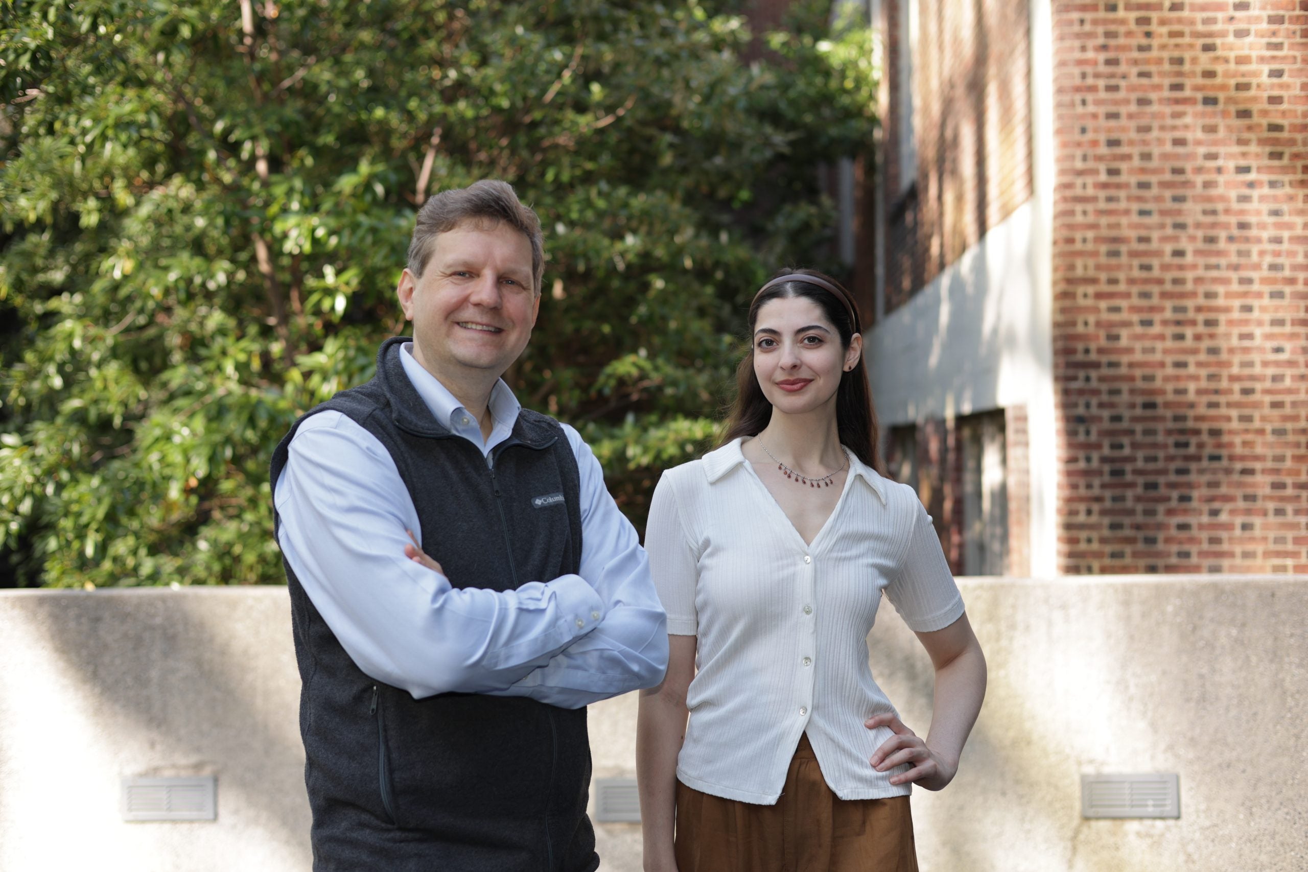 From left: senior author Igor Bargatin, Associate Professor in Mechanical Engineering and Applied Mechanics, and first author Danielle R. Levin, a recent Penn doctoral graduate in chemistry, who also received a master’s in MEAM.
